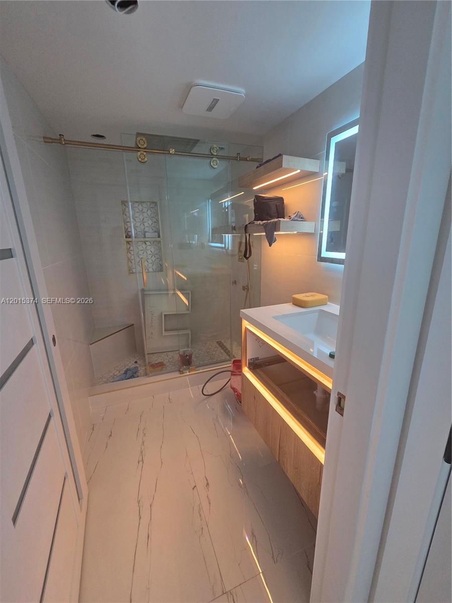 1623 Collins Ave #415 Miami Beach, FL 33139
