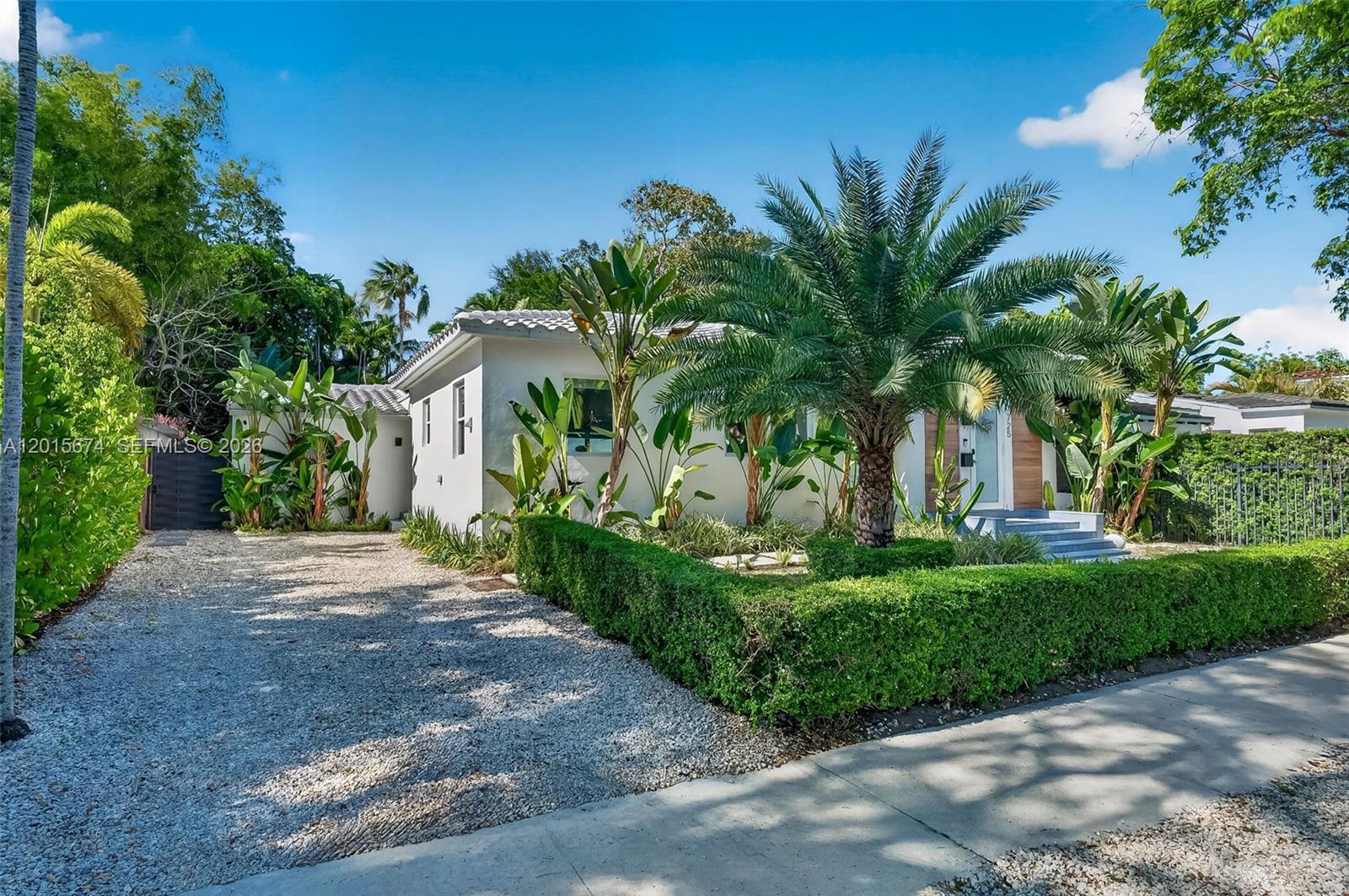 725 NE 81st St Miami, FL 33138