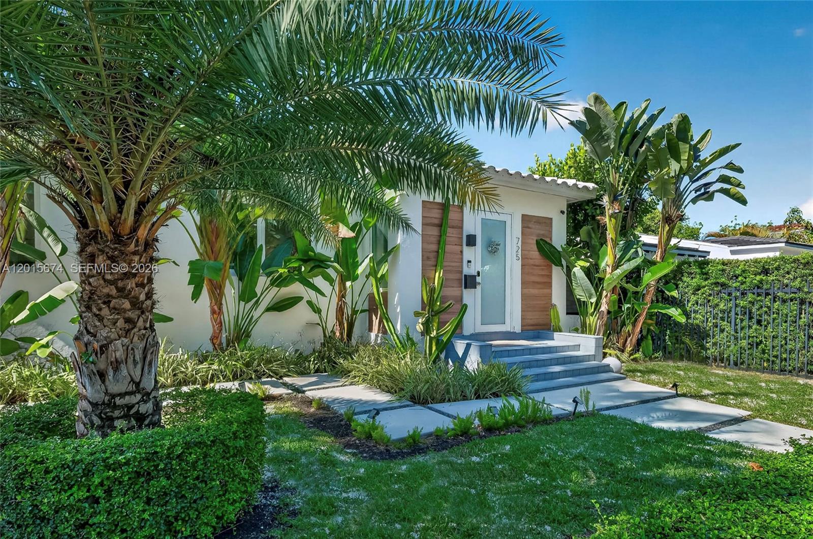 725 NE 81st St Miami, FL 33138
