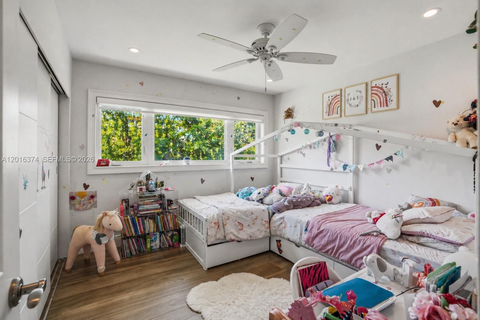 7830 SW 53rd Pl Miami, FL 33143