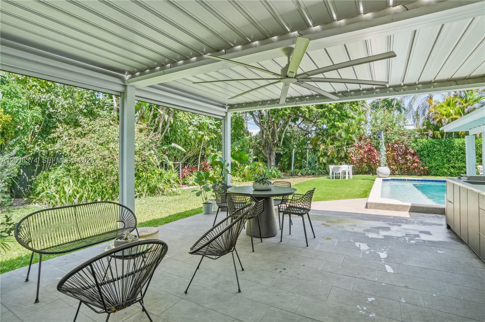 7830 SW 53rd Pl Miami, FL 33143