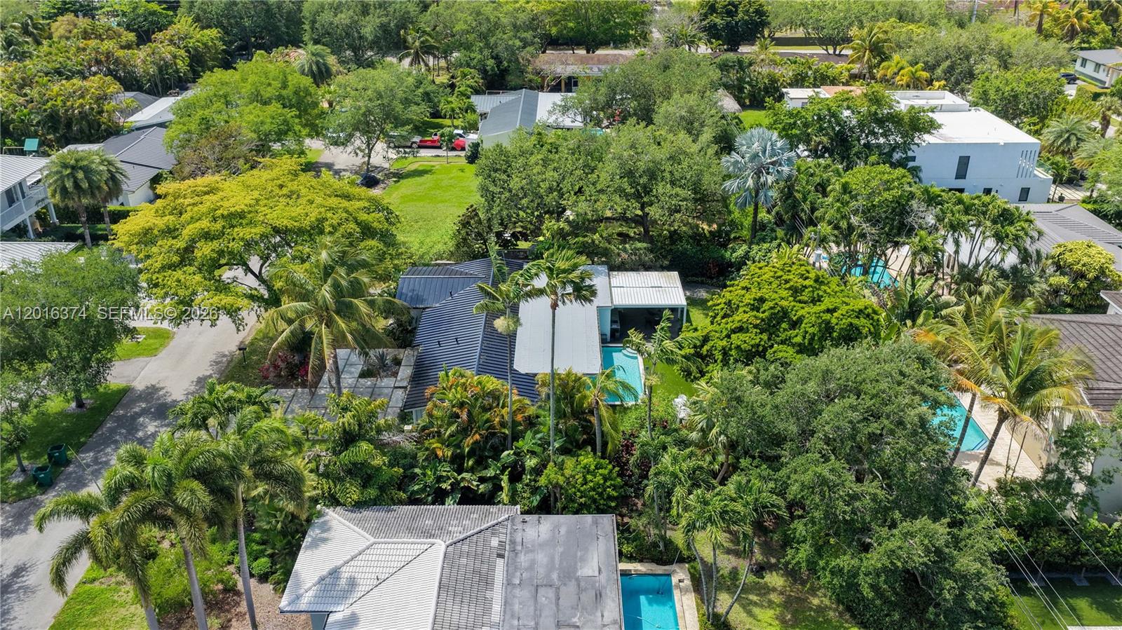 7830 SW 53rd Pl Miami, FL 33143