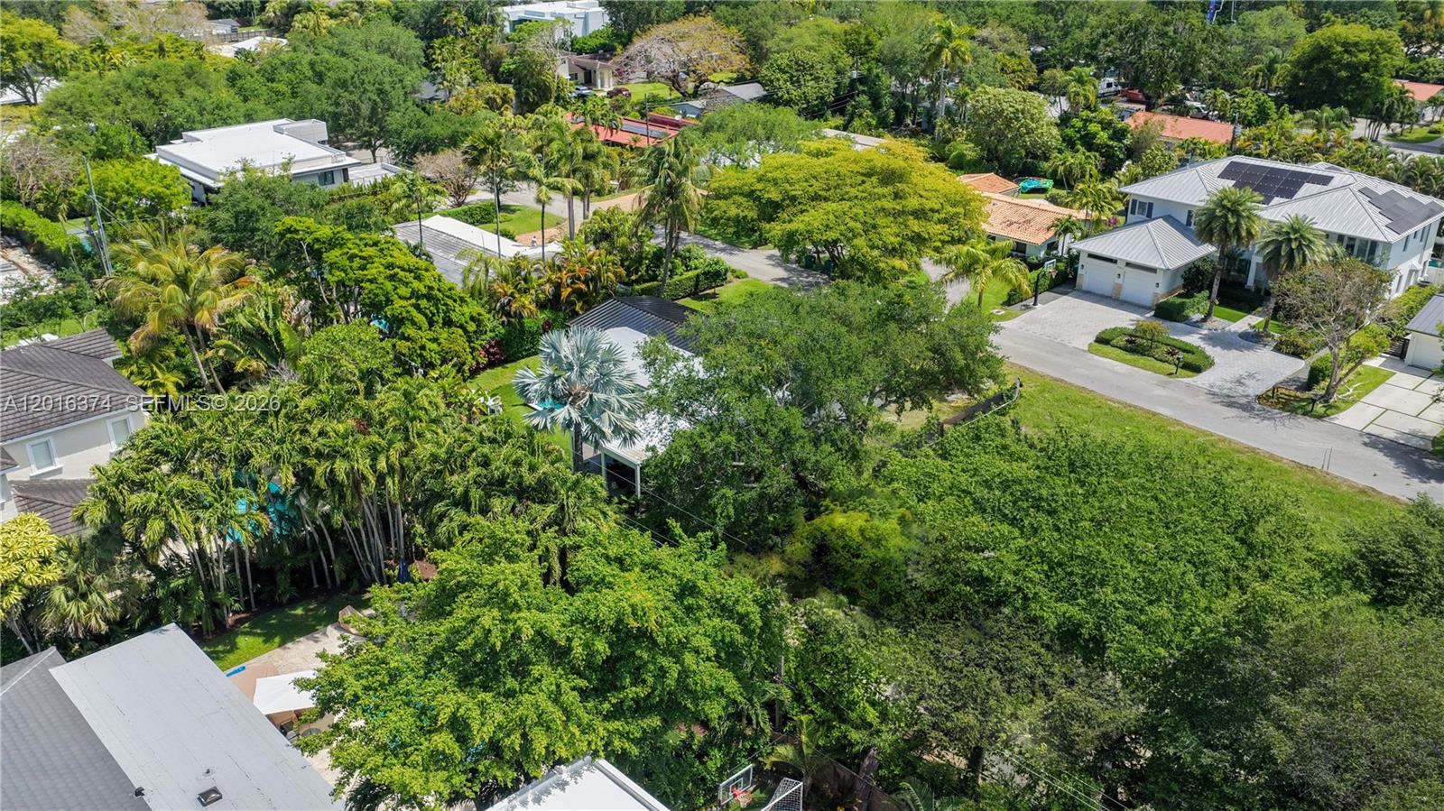 7830 SW 53rd Pl Miami, FL 33143