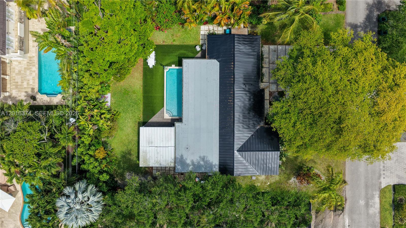 7830 SW 53rd Pl Miami, FL 33143