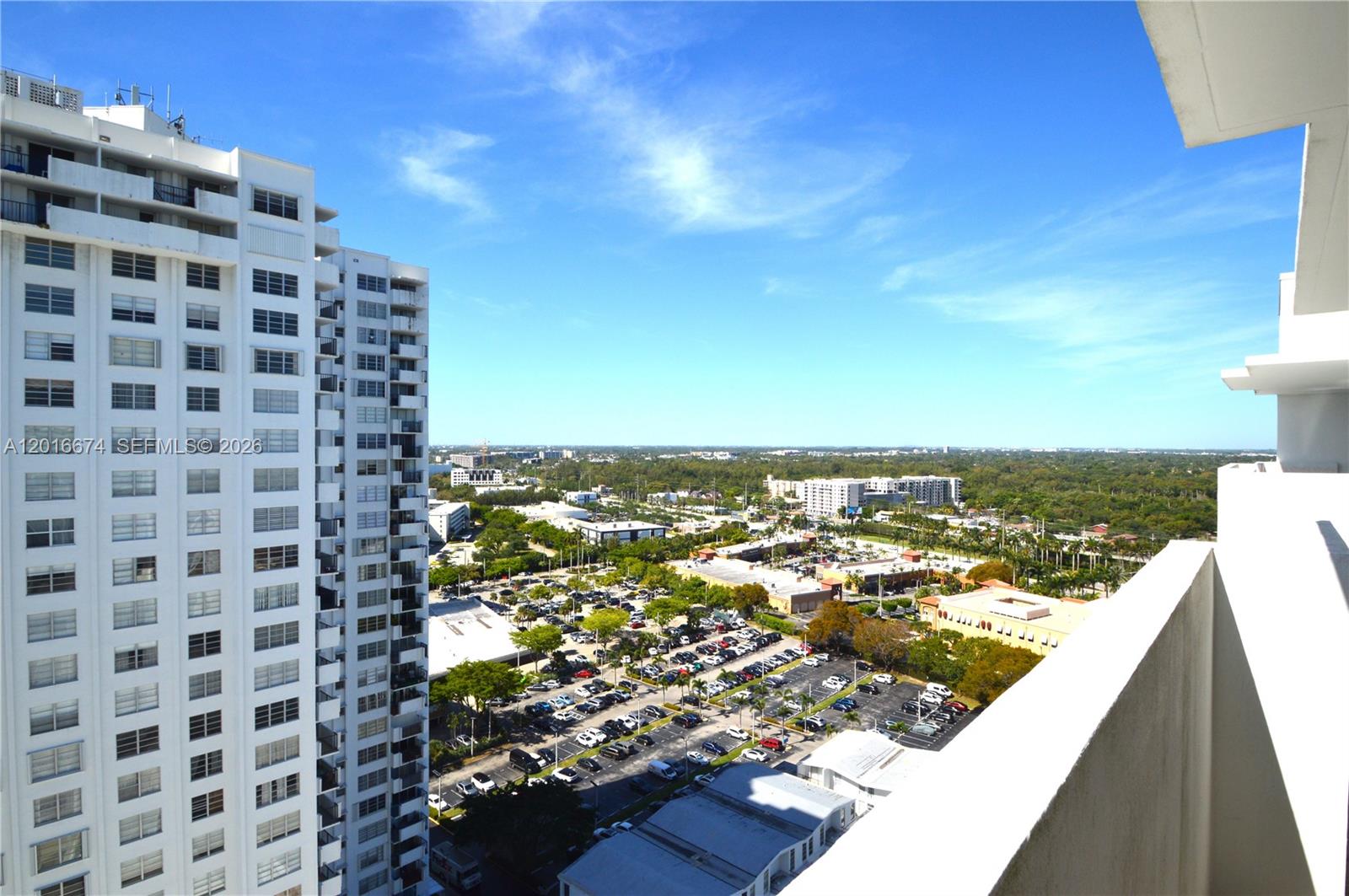 2780 NE 183rd St #PH04 Aventura, FL 33160
