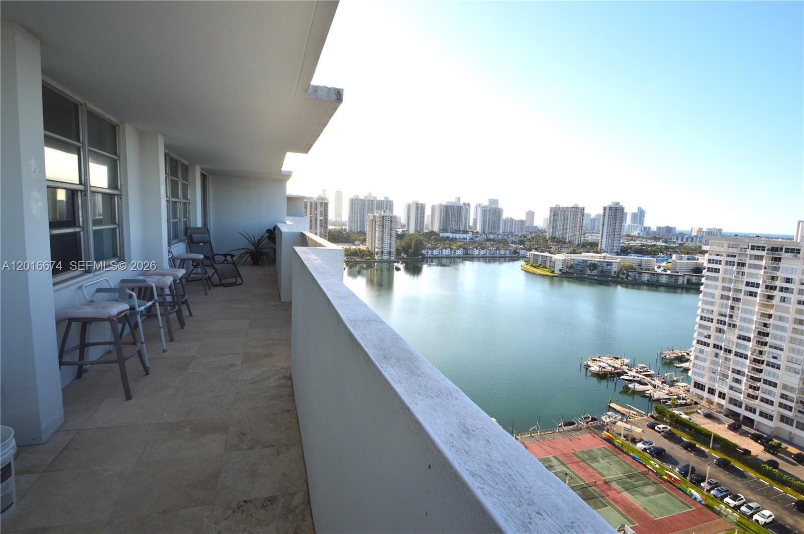 2780 NE 183rd St #PH04 Aventura, FL 33160