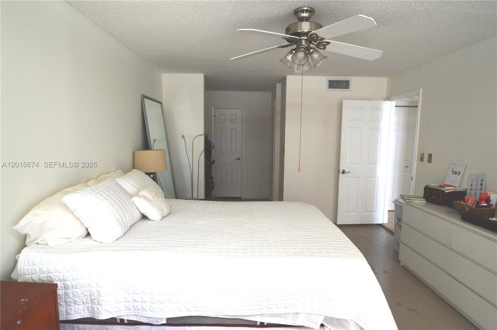 2780 NE 183rd St #PH04 Aventura, FL 33160