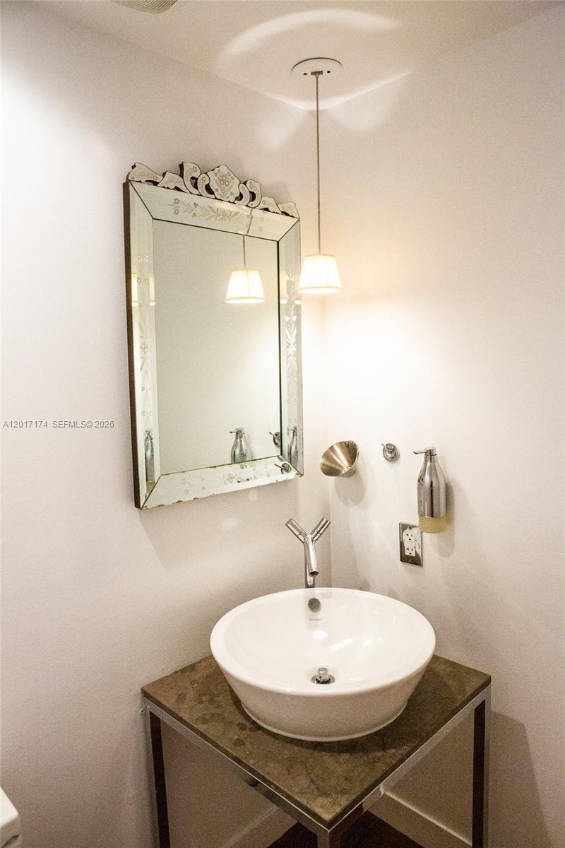 Undisclosed Address Miami Beach, FL 33139