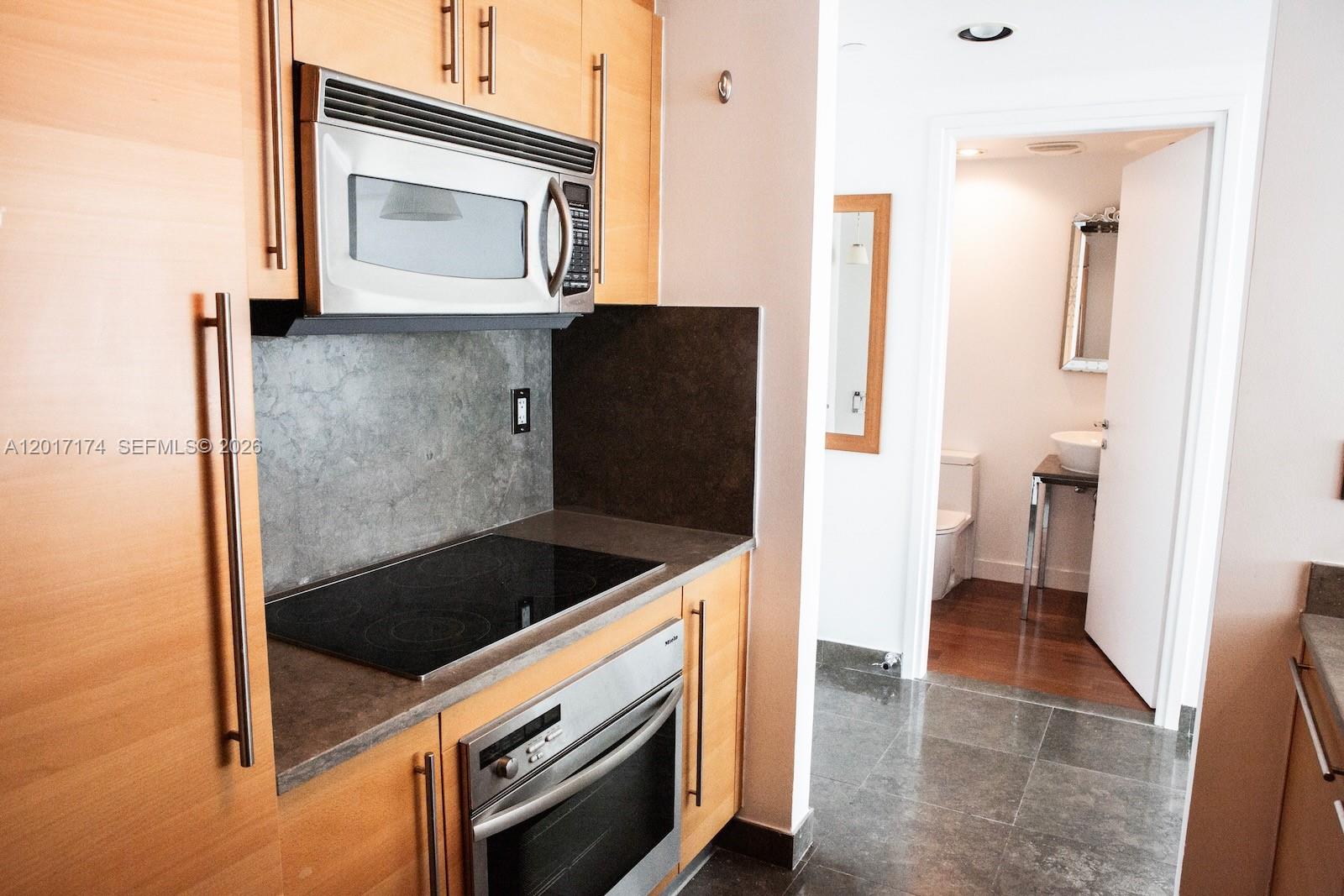 Undisclosed Address Miami Beach, FL 33139
