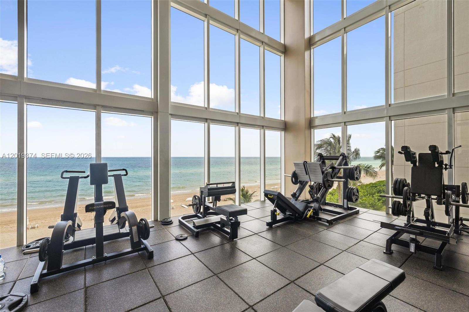 1830 S Ocean Dr #2705 Hallandale Beach, FL 33009