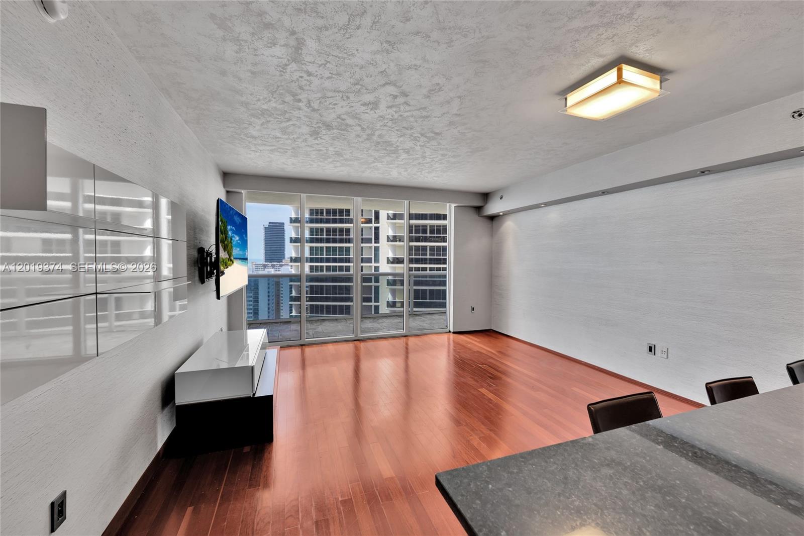 1830 S Ocean Dr #2705 Hallandale Beach, FL 33009