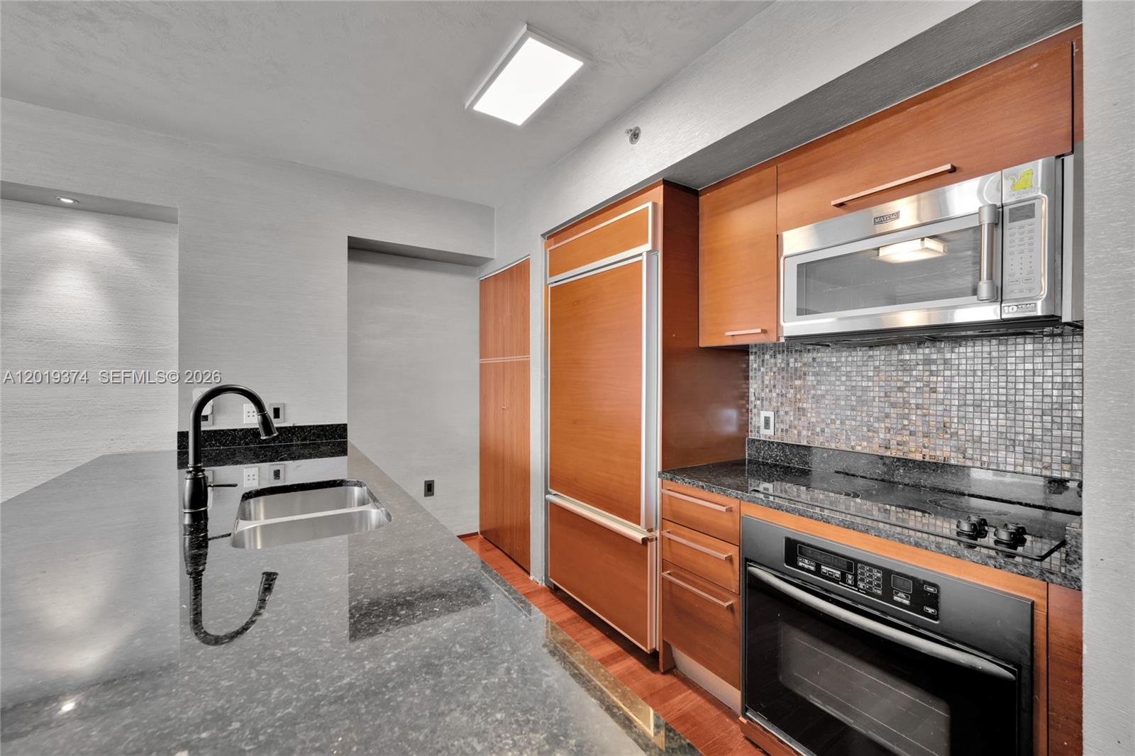 1830 S Ocean Dr #2705 Hallandale Beach, FL 33009