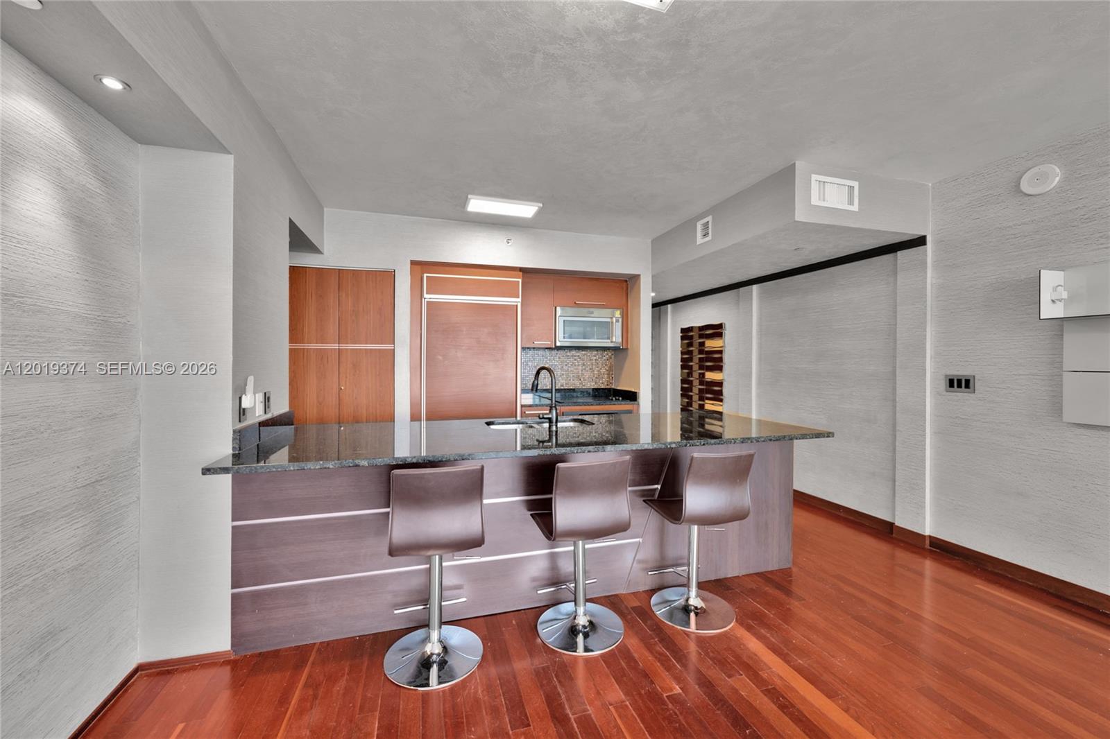 1830 S Ocean Dr #2705 Hallandale Beach, FL 33009