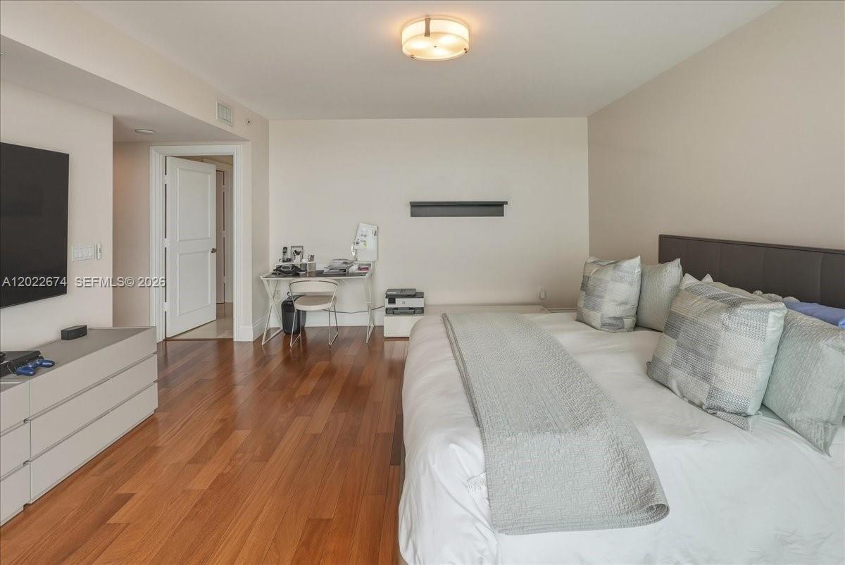 3301 NE 183rd St #2101 Aventura, FL 33160