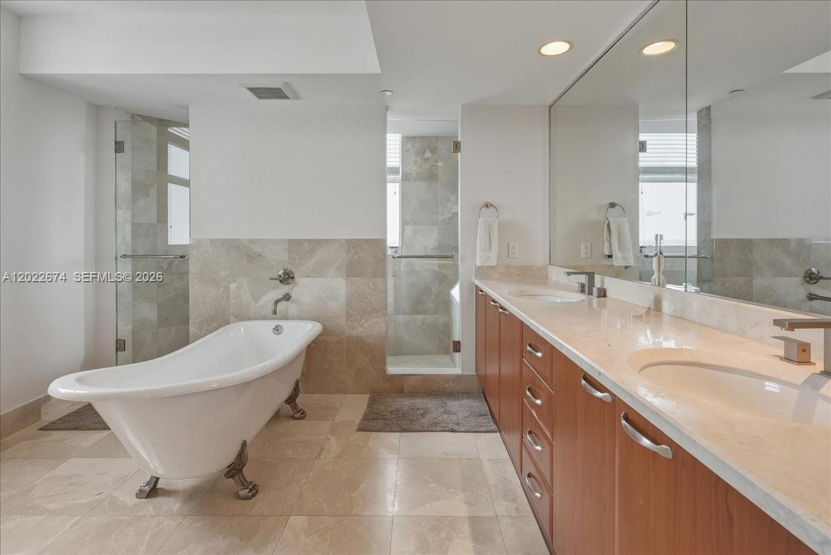 3301 NE 183rd St #2101 Aventura, FL 33160