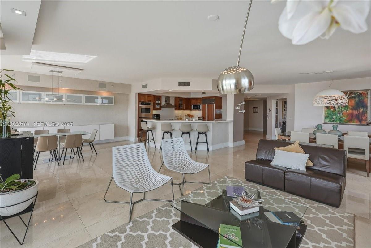 3301 NE 183rd St #2101 Aventura, FL 33160