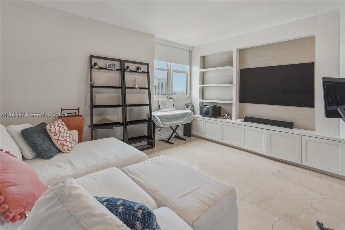 3301 NE 183rd St #2101 Aventura, FL 33160