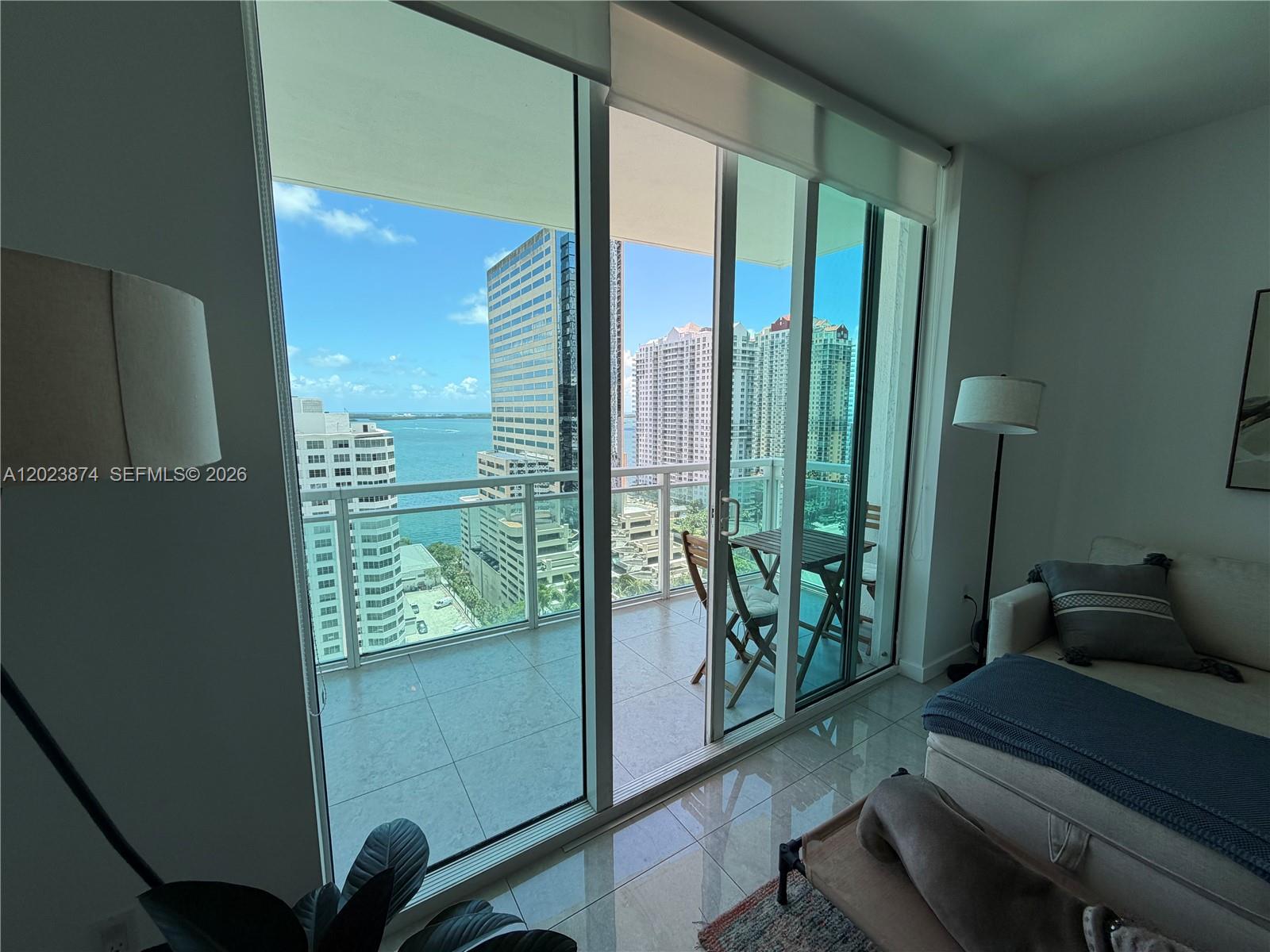 image The Plaza on Brickell West15