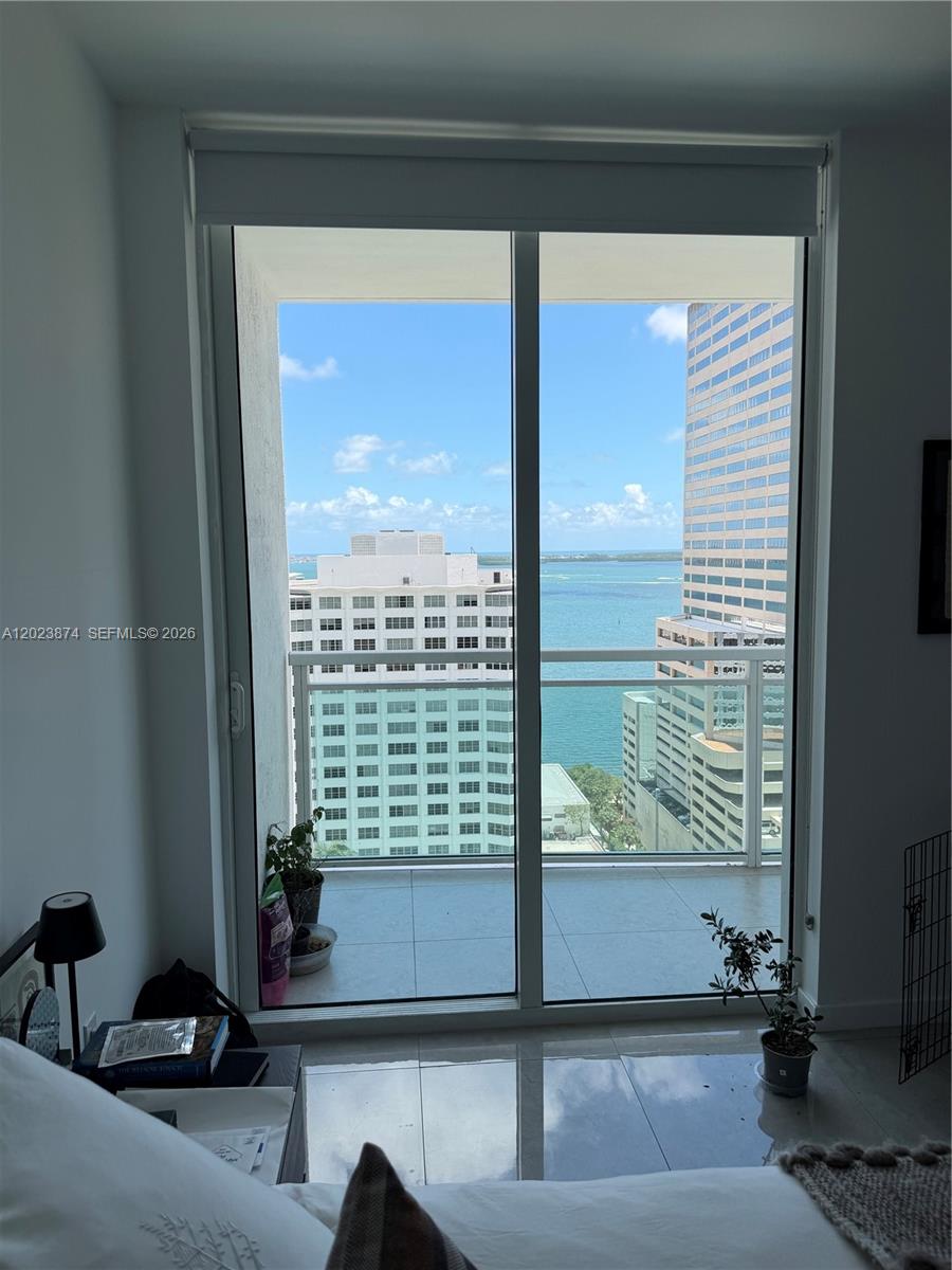image The Plaza on Brickell West24