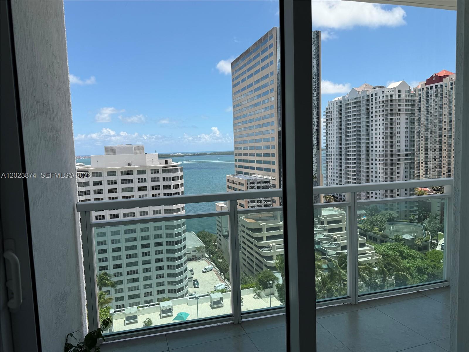 image The Plaza on Brickell West25