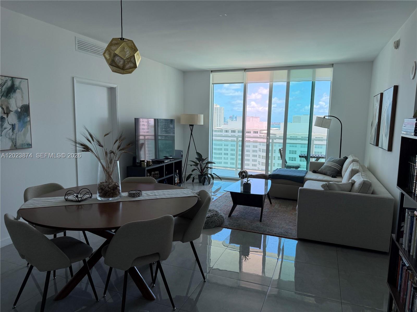 image The Plaza on Brickell West2