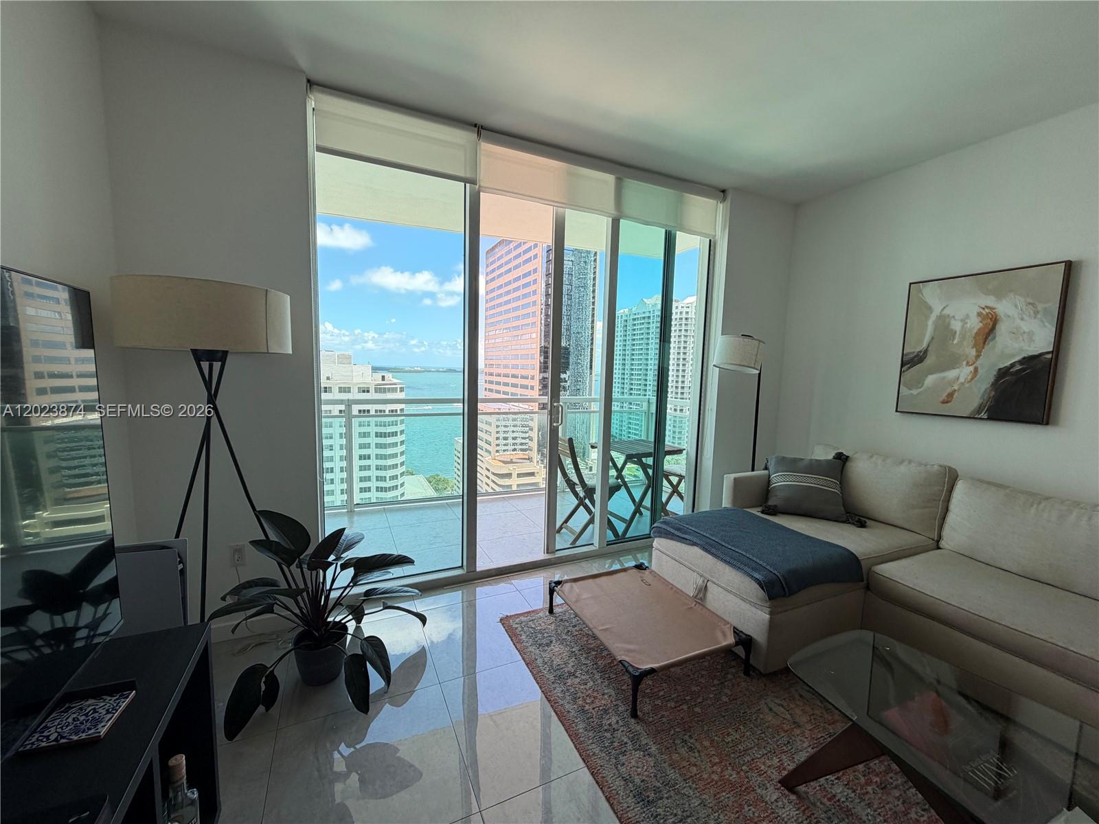 image The Plaza on Brickell West30