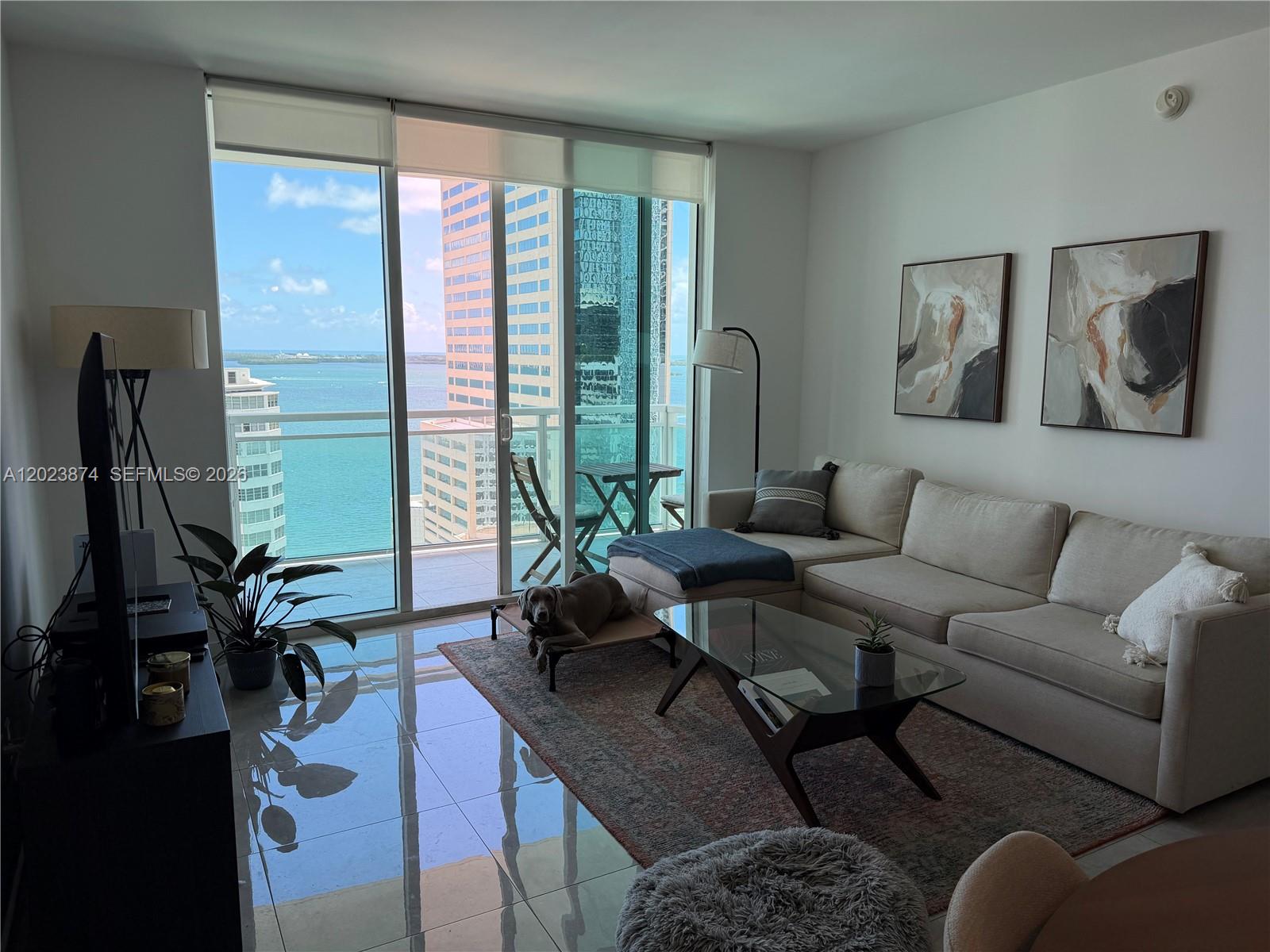 image The Plaza on Brickell West4