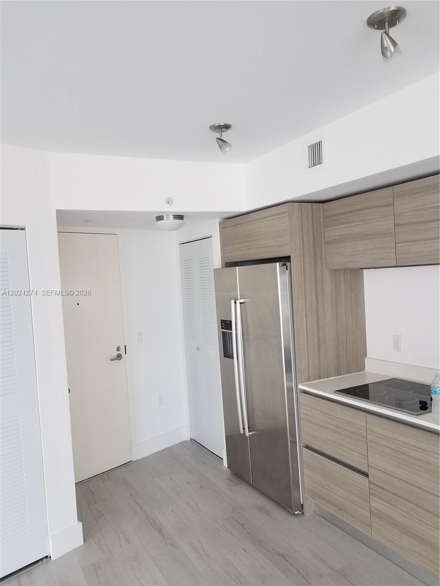 6620 Indian Crk Dr #104 Miami Beach, FL 33141