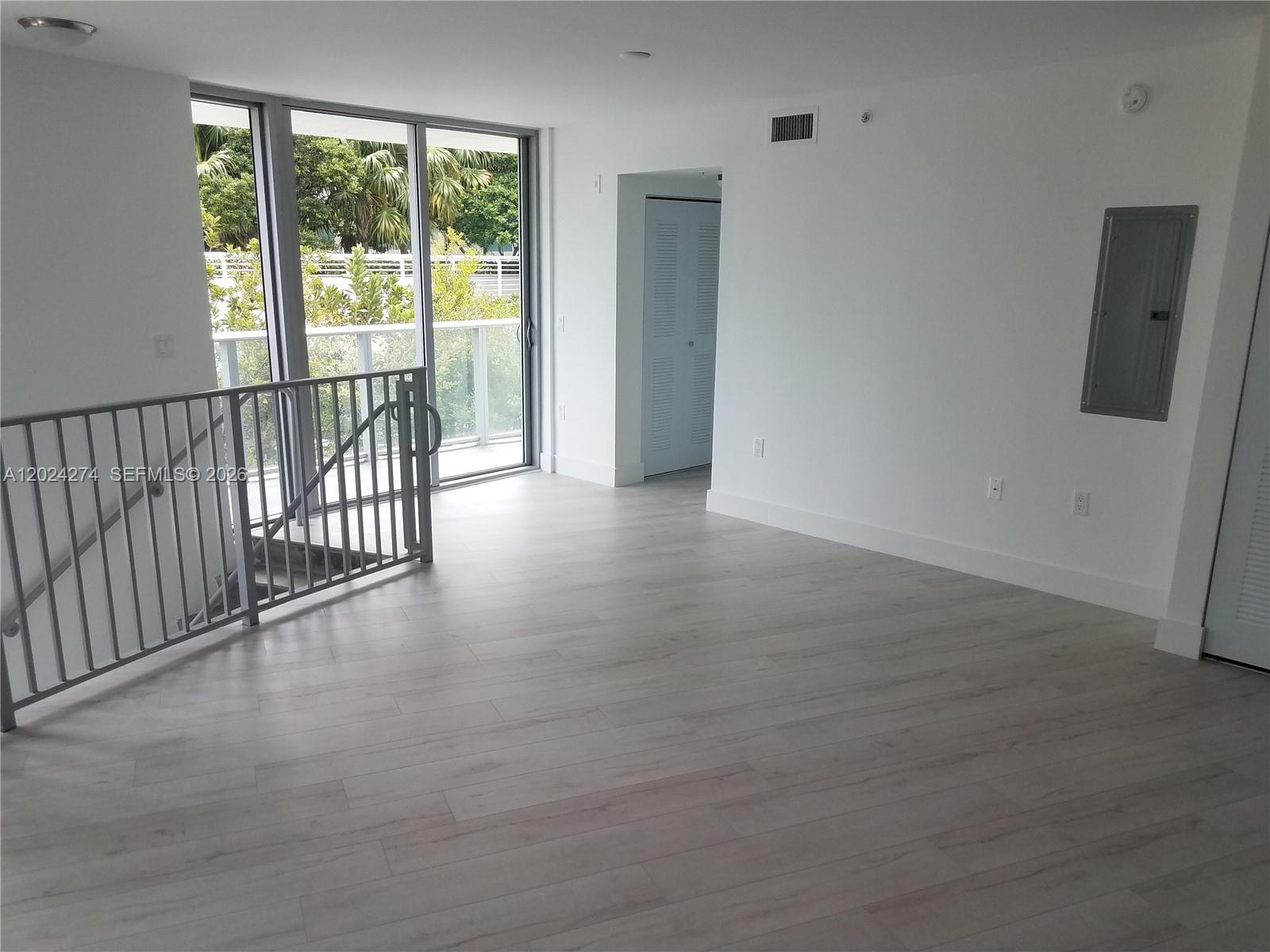 6620 Indian Crk Dr #104 Miami Beach, FL 33141