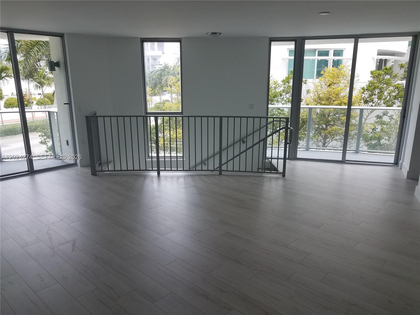 6620 Indian Crk Dr #104 Miami Beach, FL 33141