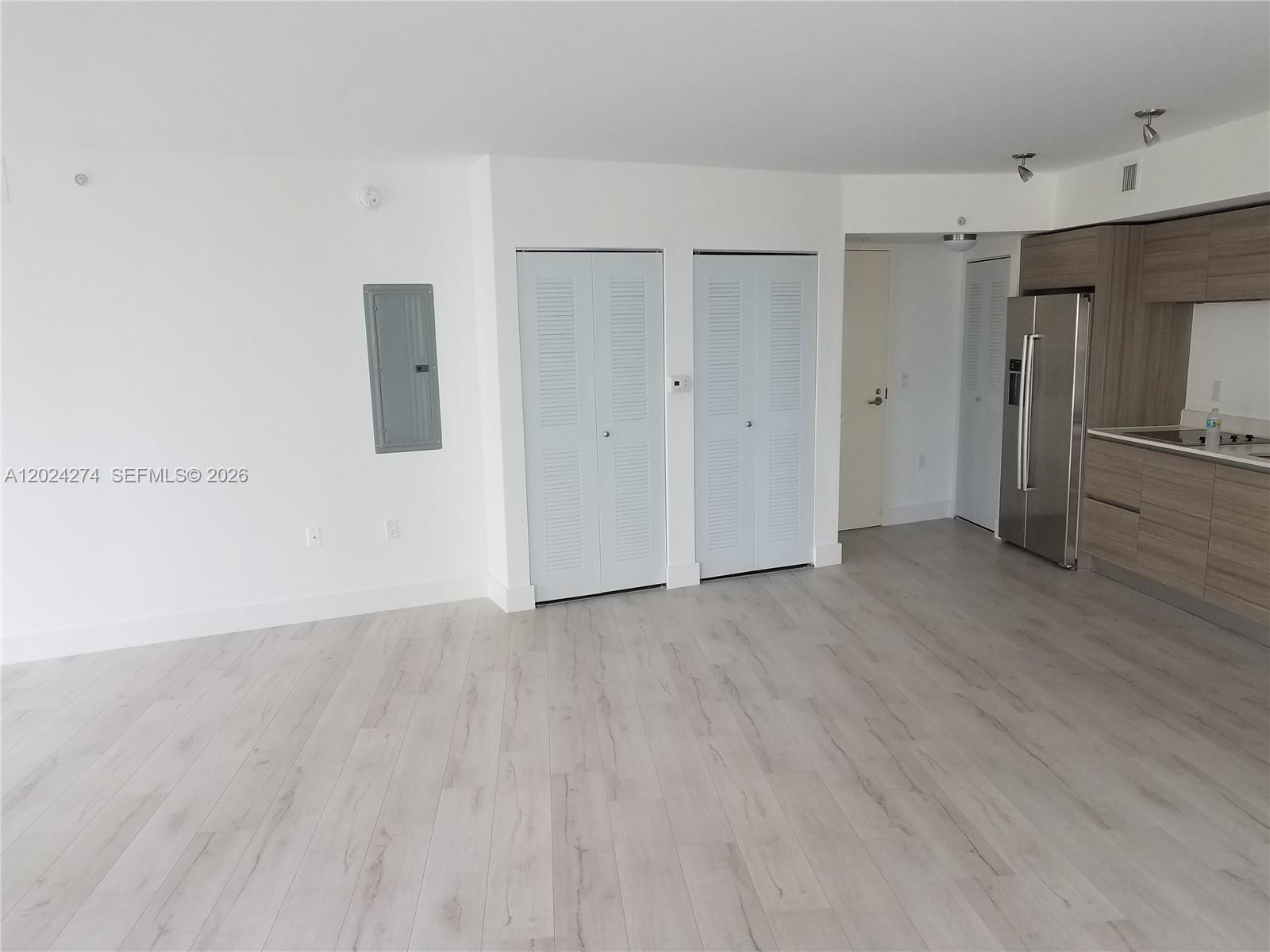 6620 Indian Crk Dr #104 Miami Beach, FL 33141