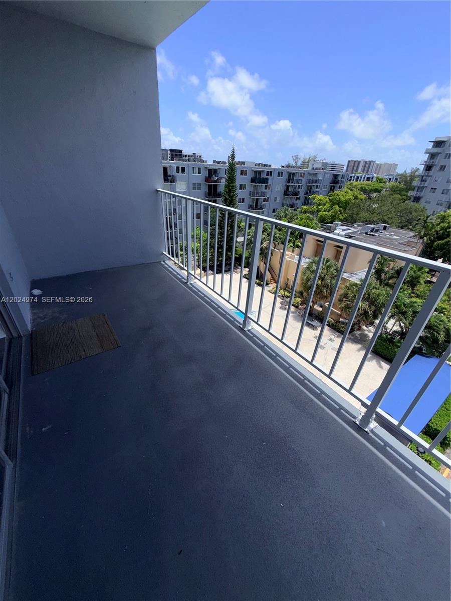 1470 NE 125th Ter #605 North Miami, FL 33161