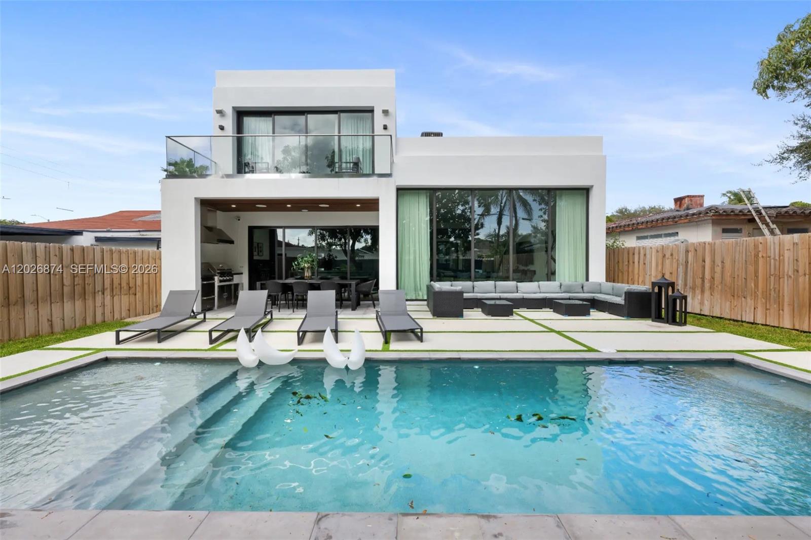 80 NW 45th St Miami, FL 33127