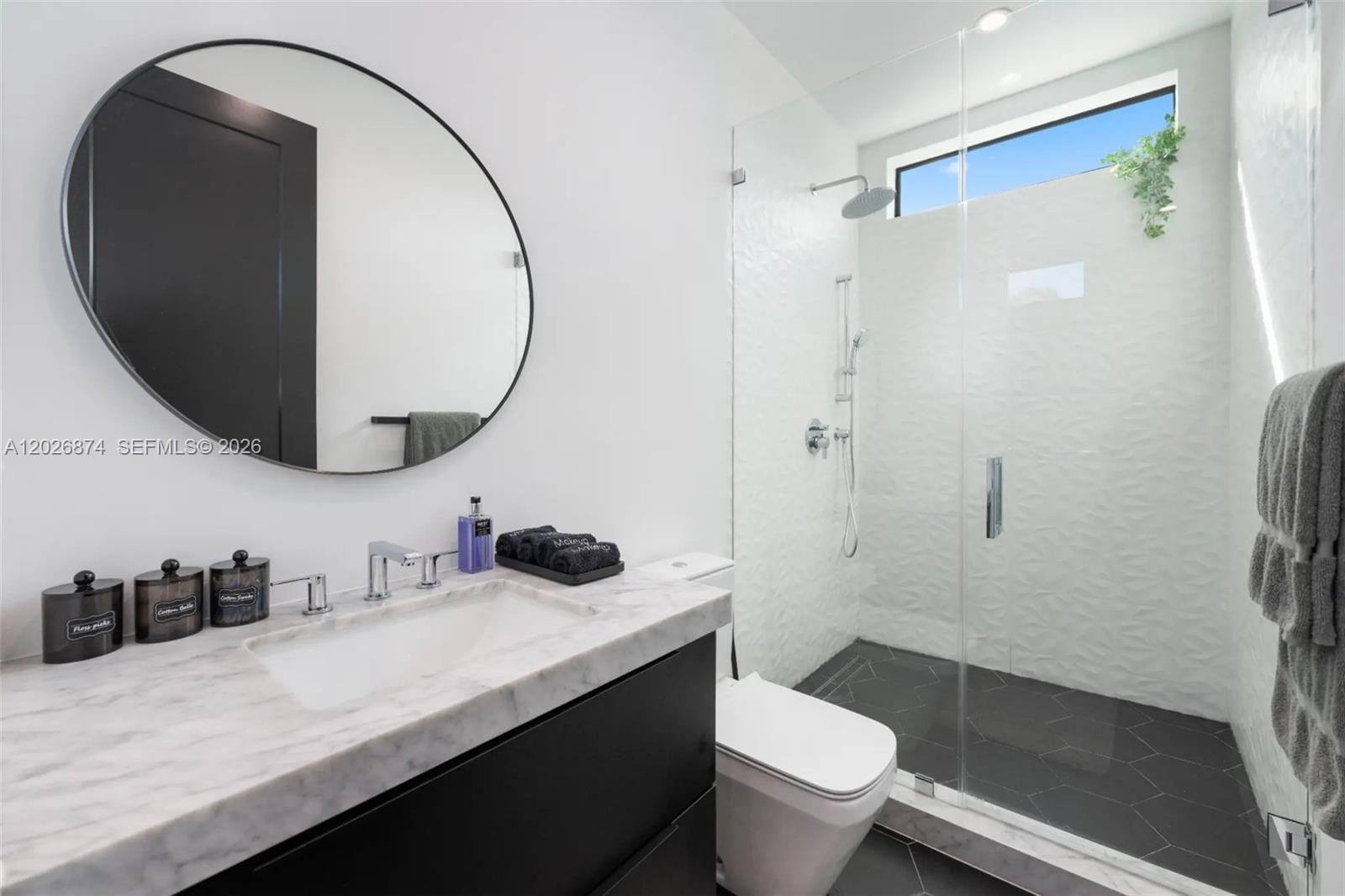 80 NW 45th St Miami, FL 33127