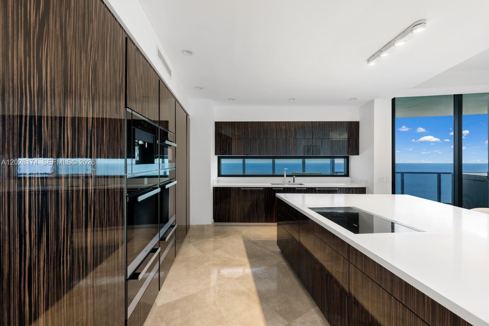 18555 Collins Ave #5105 Sunny Isles Beach, FL 33160