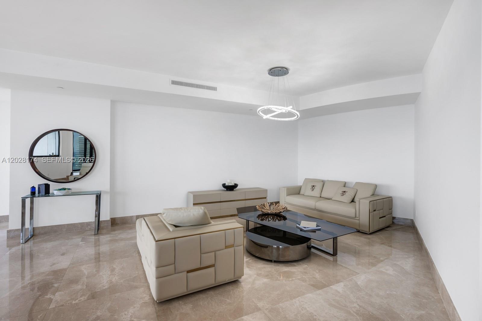 18555 Collins Ave #5105 Sunny Isles Beach, FL 33160