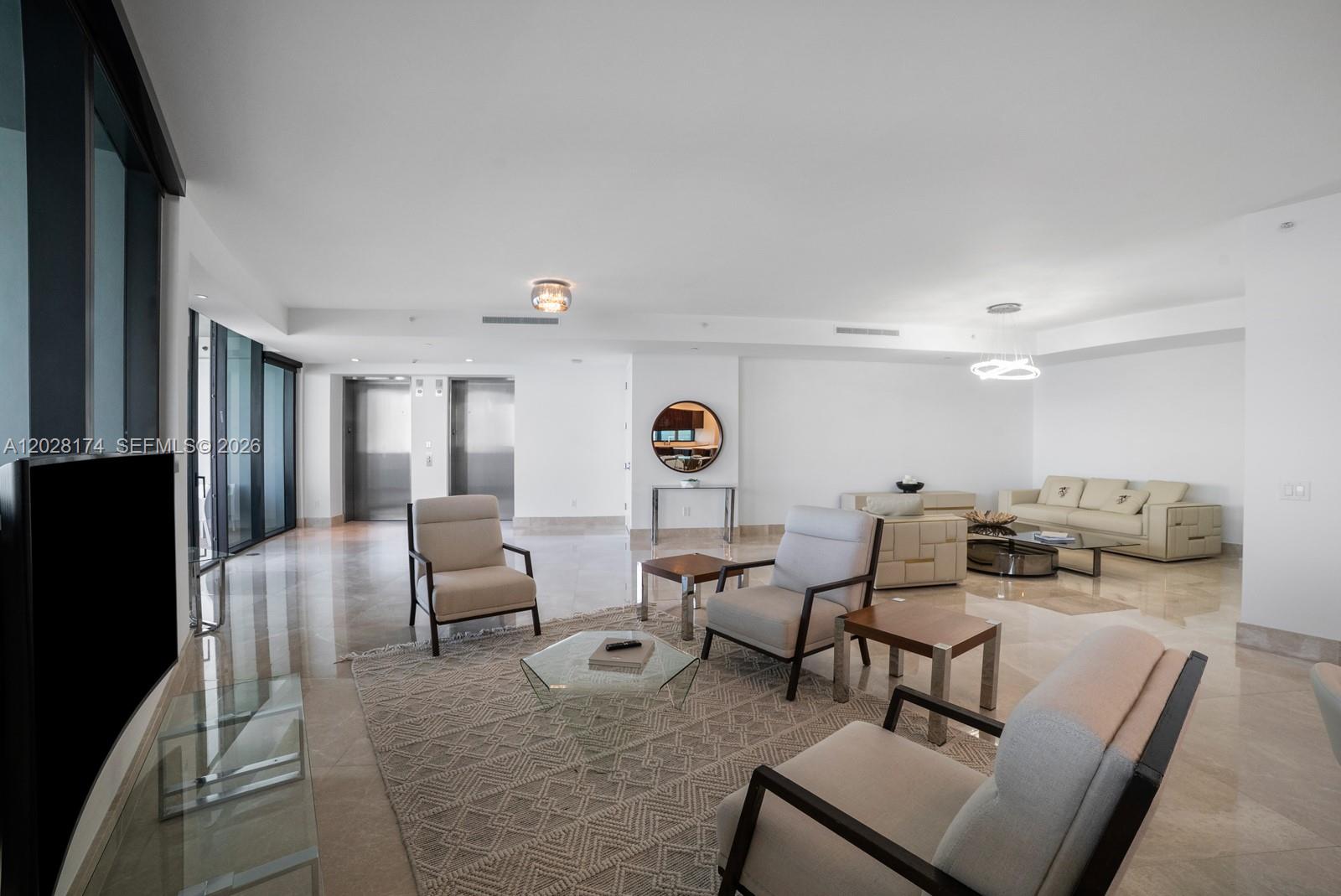 18555 Collins Ave #5105 Sunny Isles Beach, FL 33160
