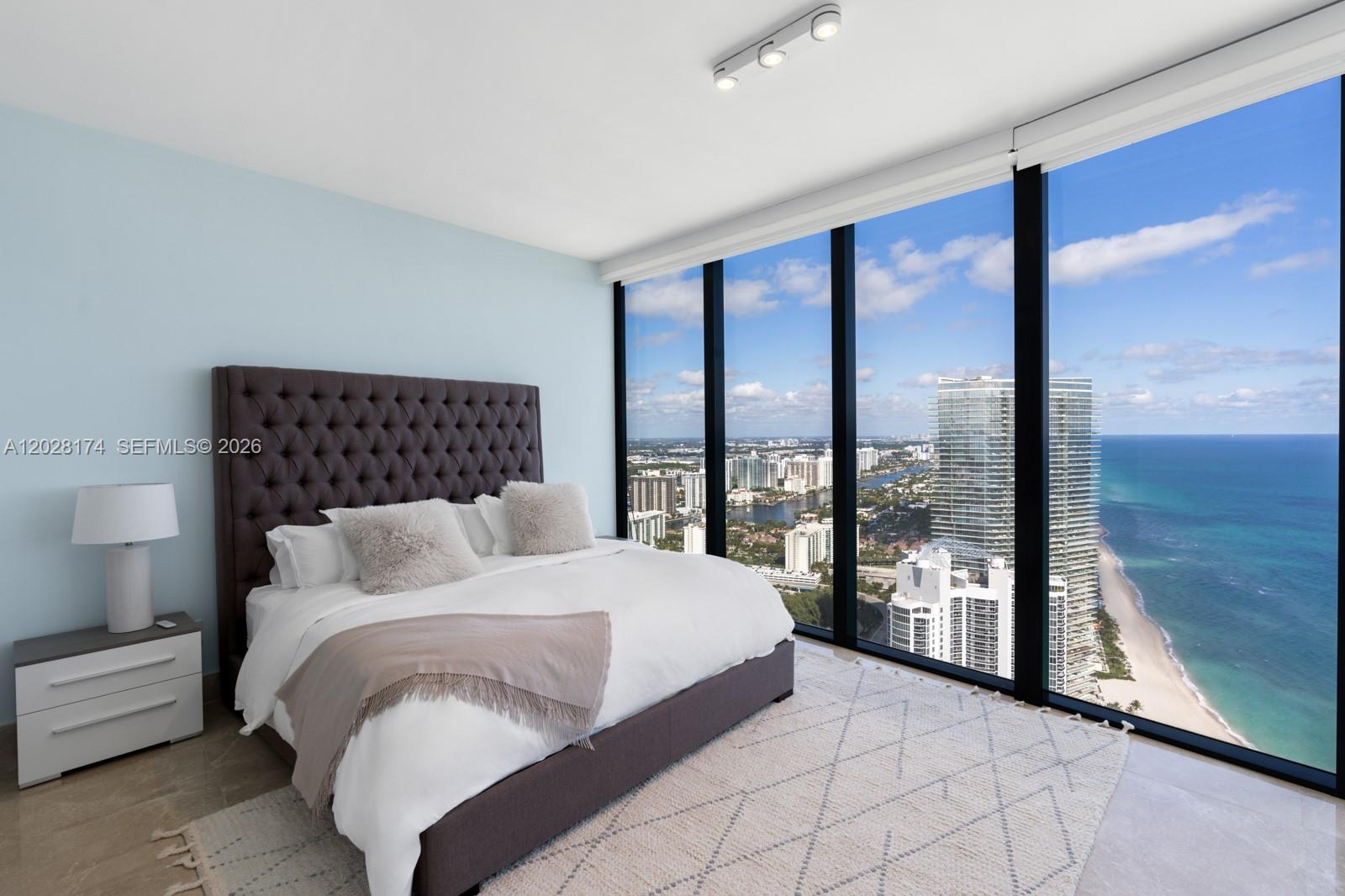 18555 Collins Ave #5105 Sunny Isles Beach, FL 33160