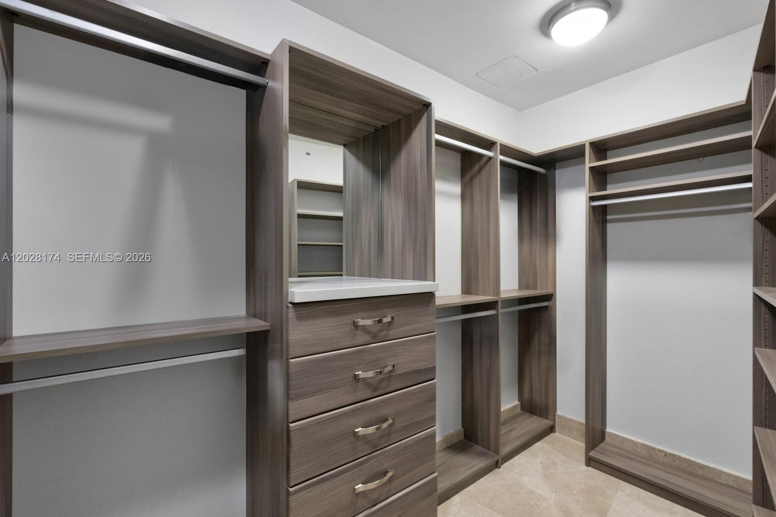 18555 Collins Ave #5105 Sunny Isles Beach, FL 33160