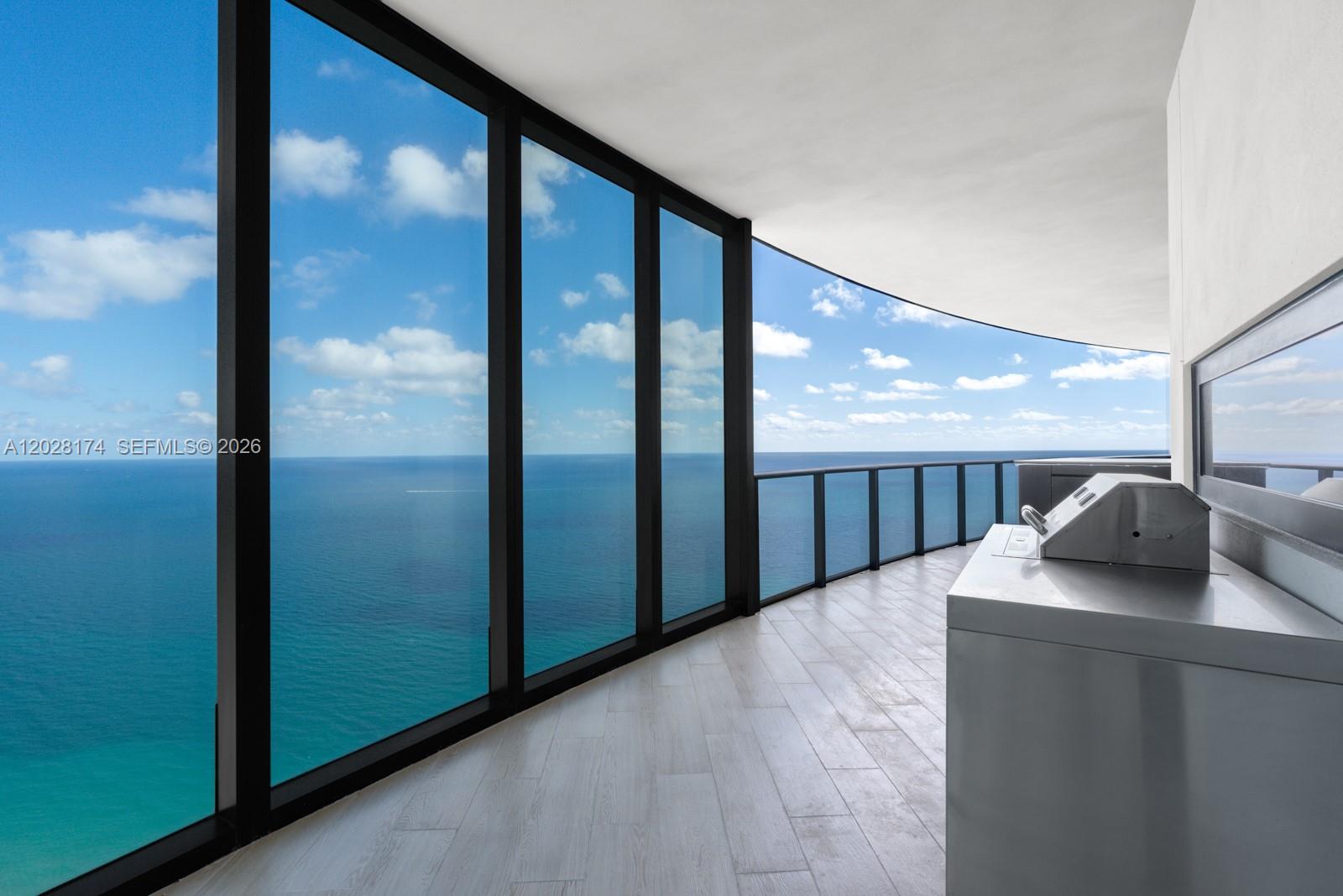 18555 Collins Ave #5105 Sunny Isles Beach, FL 33160