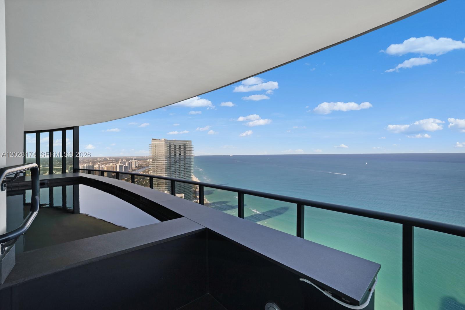 18555 Collins Ave #5105 Sunny Isles Beach, FL 33160