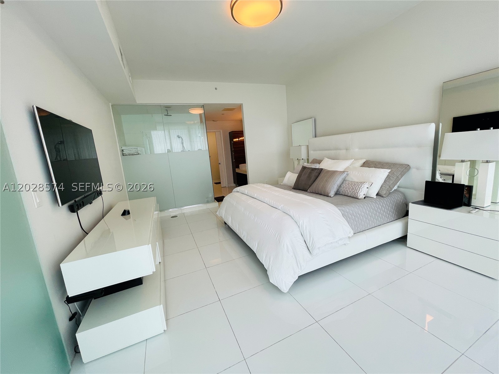 image Paramount Bay10