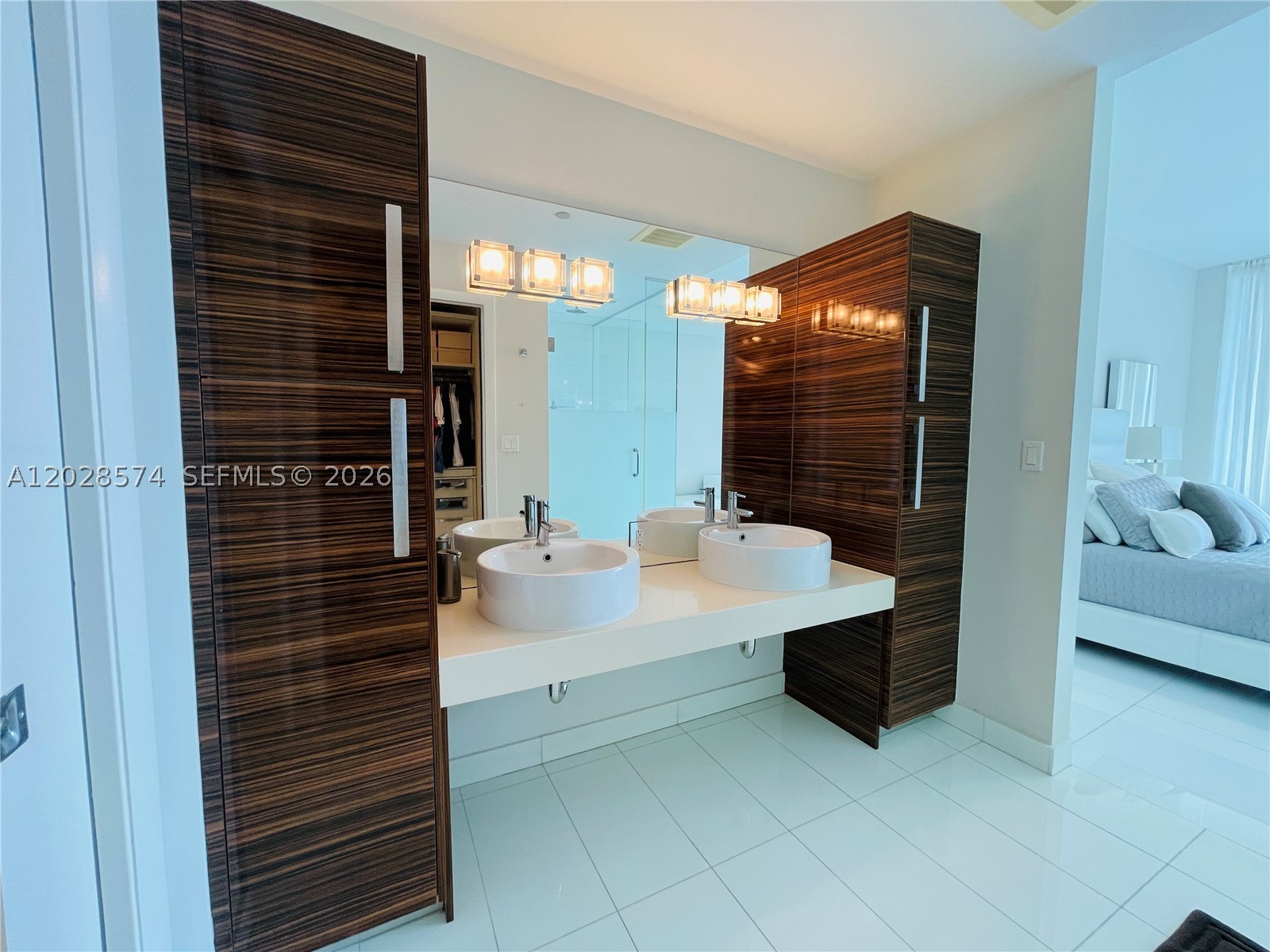 image Paramount Bay23