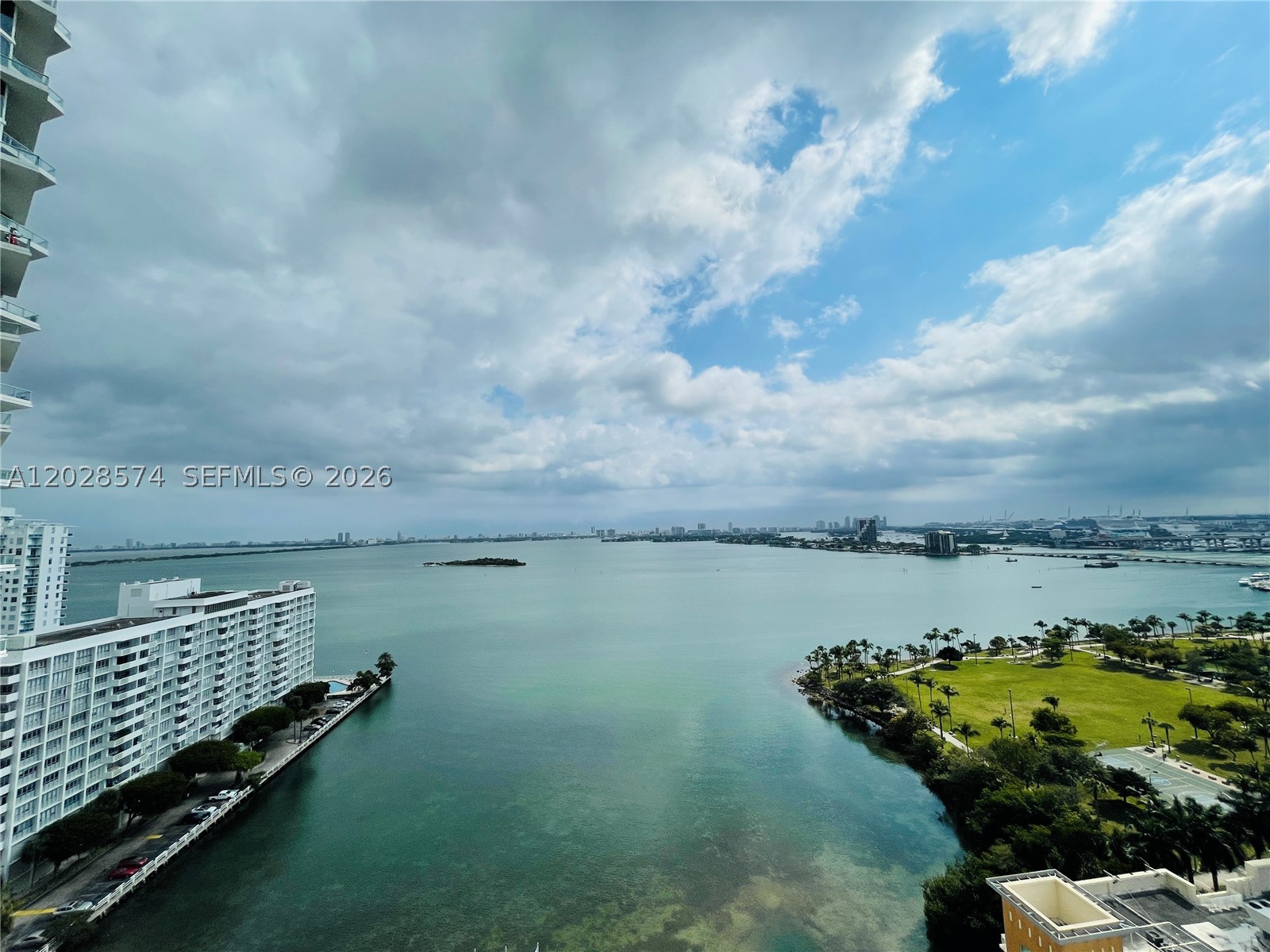 image Paramount Bay29