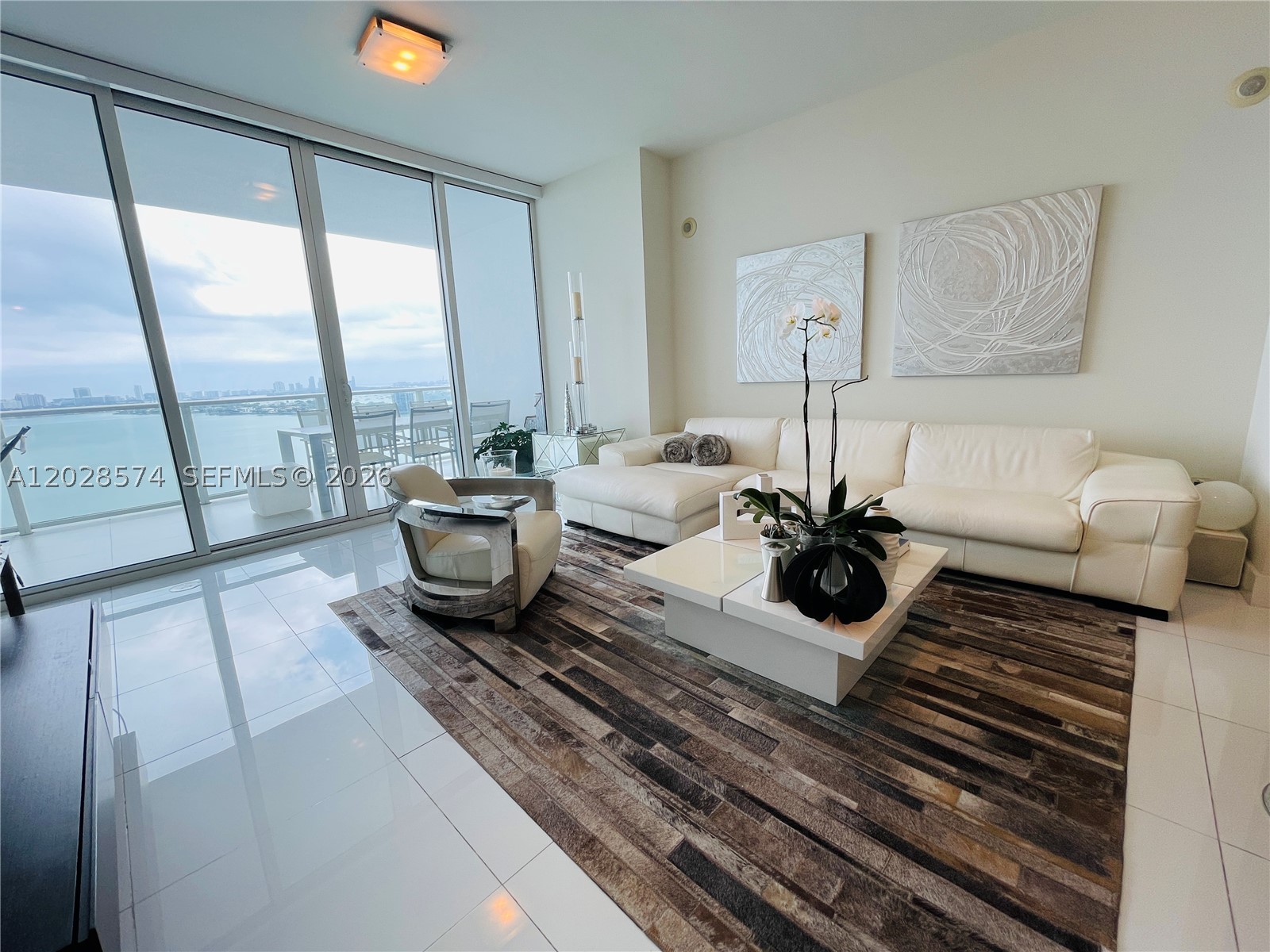 image Paramount Bay7