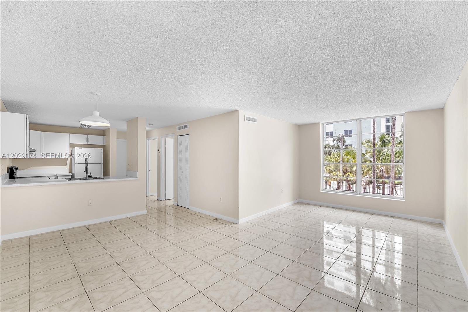 210 SW 11th St #209 Miami, FL 33130