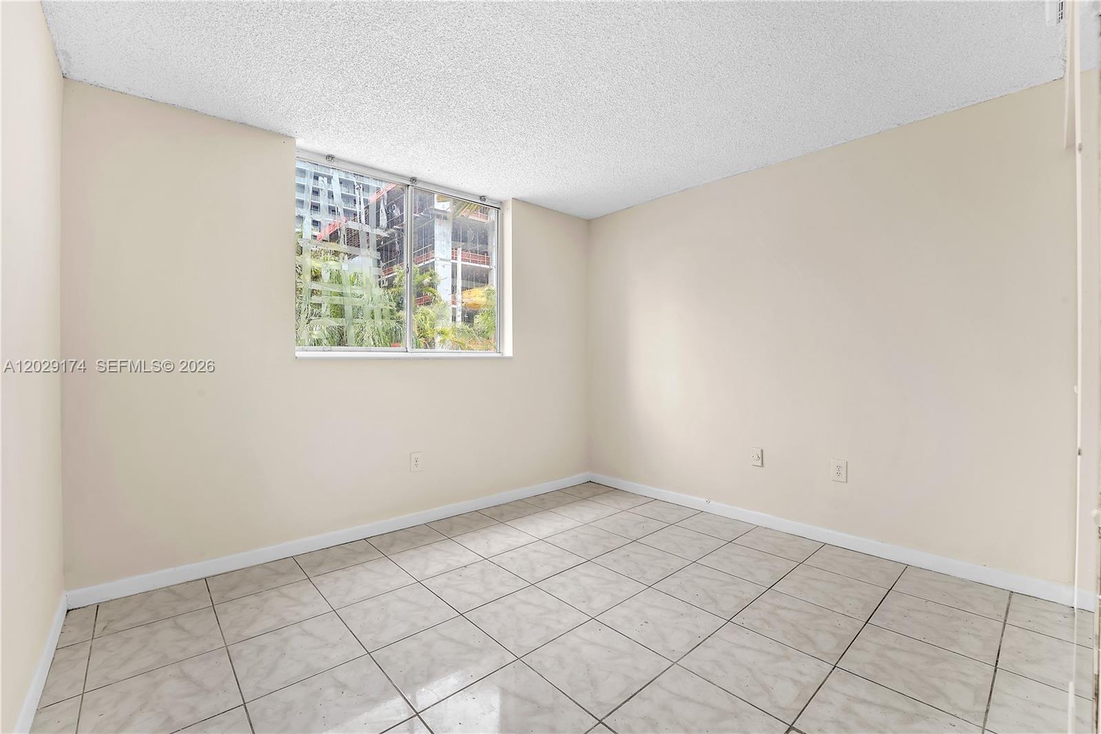 210 SW 11th St #209 Miami, FL 33130