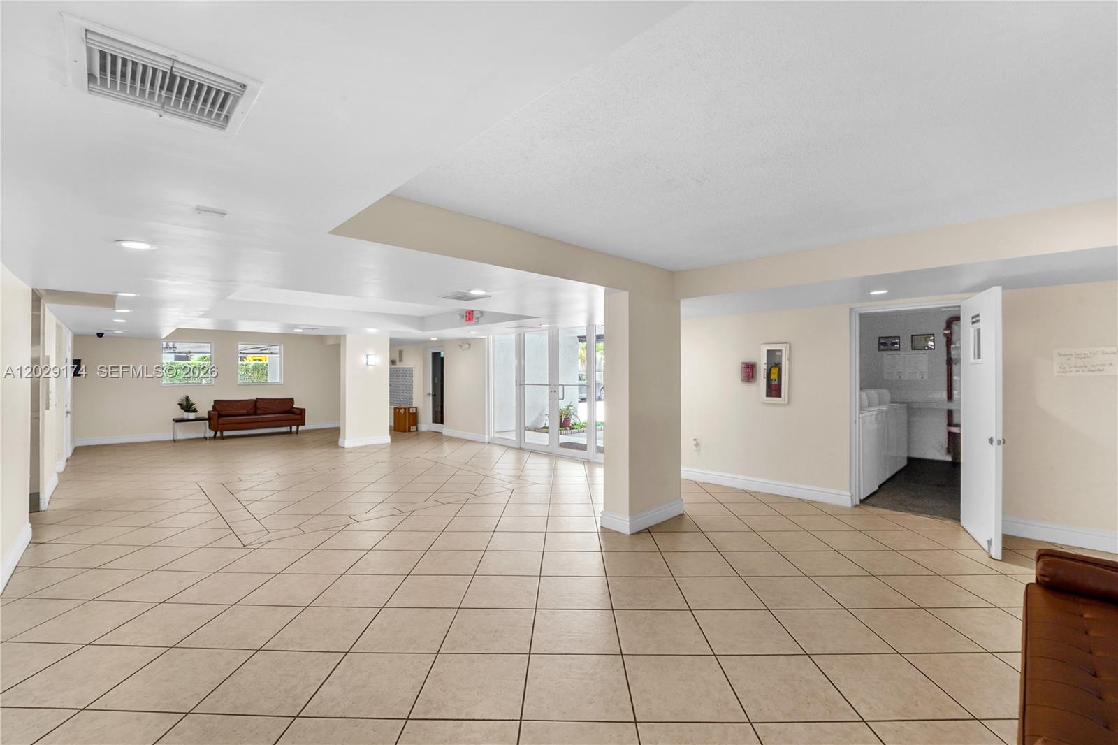210 SW 11th St #209 Miami, FL 33130