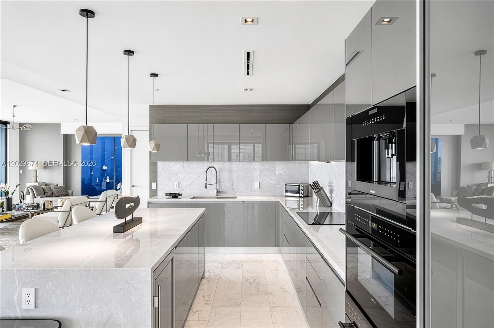1451 Brickell Ave #2901 Miami, FL 33131
