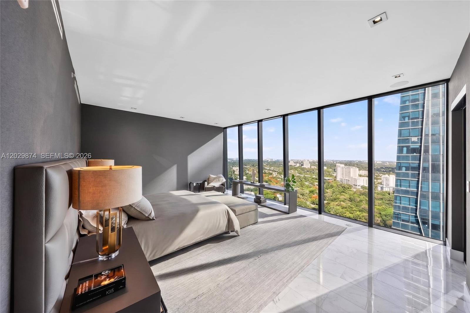 1451 Brickell Ave #2901 Miami, FL 33131